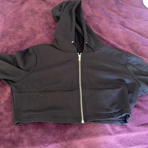 long sleeve black cropped hoodie